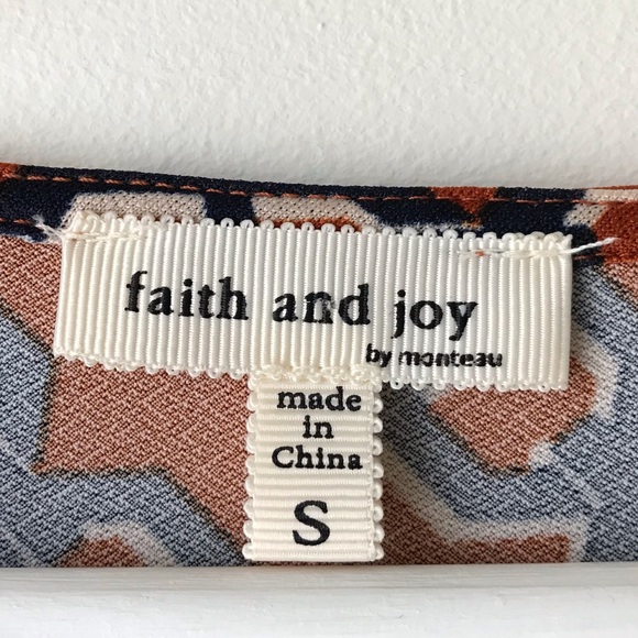 Chainlink print short sleeve stretchy top - Picture 9 of 10